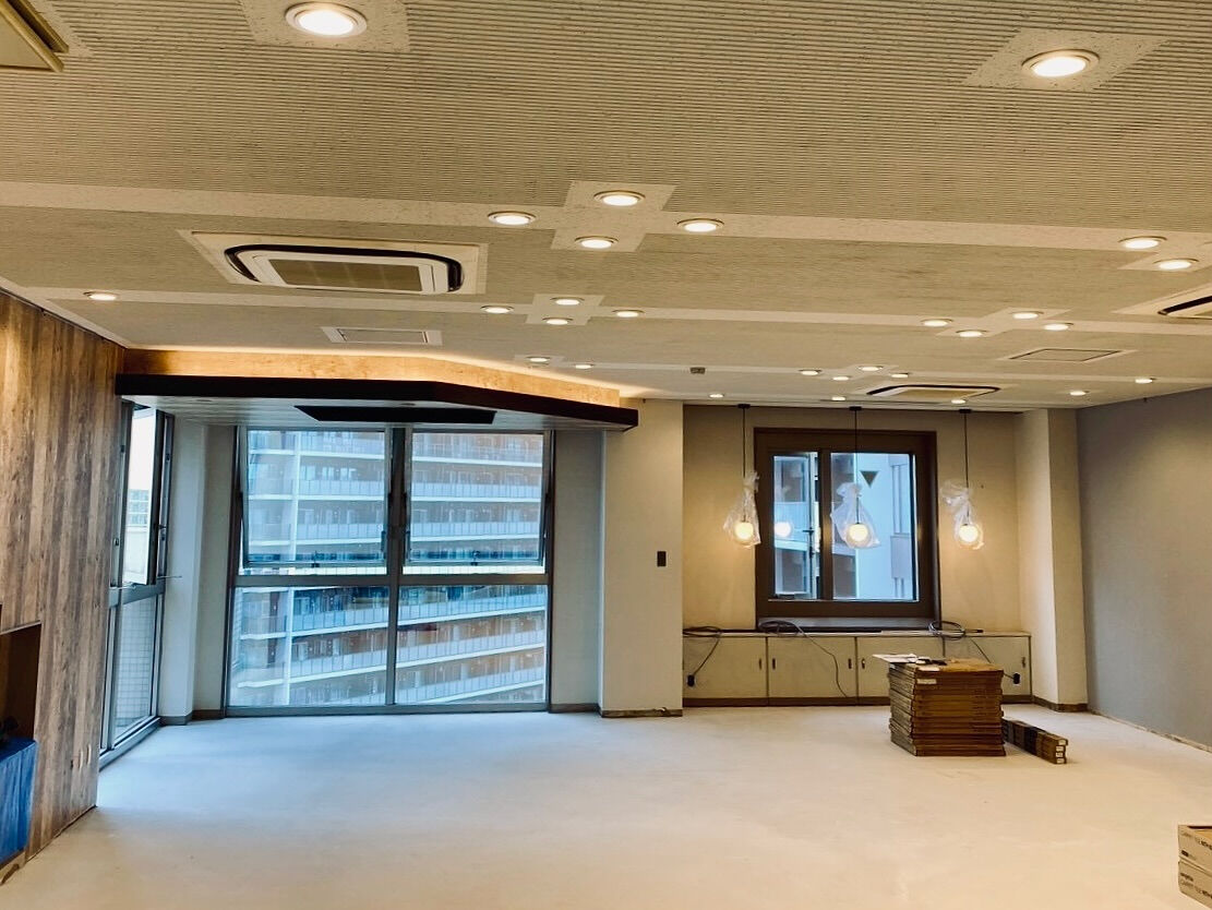 大阪市北区・オフィス再生！壁紙ひとつで変わる「働く場所」の新しい景色✨